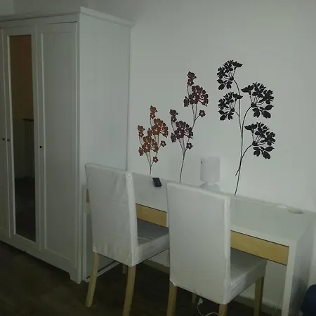 Zur Post בית הארחה 2*